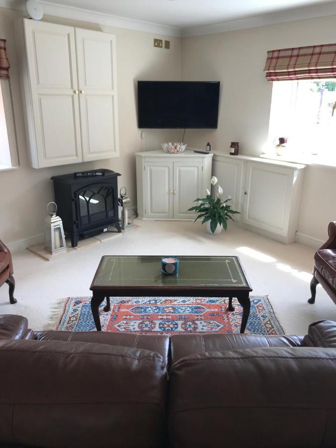 Charming Hen Cottage Countryside Retreat Lincoln Newball Exteriér fotografie
