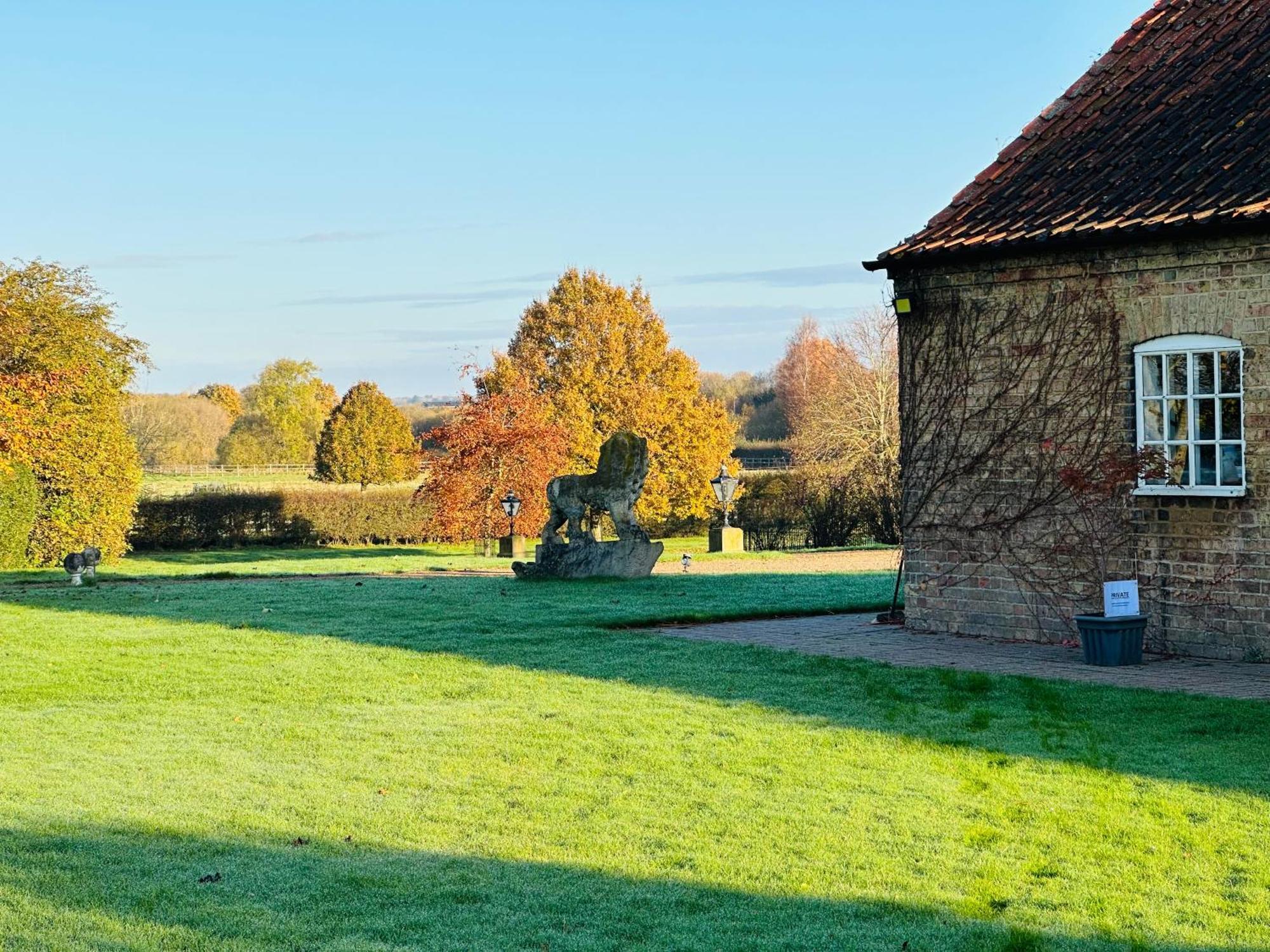 Charming Hen Cottage Countryside Retreat Lincoln Newball Exteriér fotografie